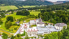 Sanatorium pomohlo tisíc�m d�tí. Te� ho m��e ohrozit t�ba zlata