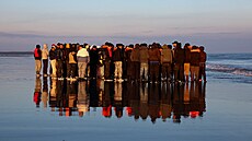 Migranti se pokou�ejí p�ekro�it Laman�ský pr�liv ze severní Francie. (26. zá�í...