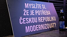 Pedvolební kampa PIRÁTI. Na pivo se Zdekem Hibem a Ivanem Bartoem. (24....