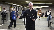 P�edseda Pirát� Zden�k H�ib vyrazil s dal�ími �leny strany v protikorup�ních...