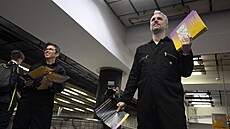 P�edseda Pirát� Zden�k H�ib vyrazil s dal�ími �leny strany v protikorup�ních...