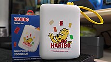 Powerbanka Haribo se prodává se za mén ne 25 dolar. Není odolná proti vod...