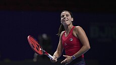 Amerianka Emma Navarrová v semifinále BJK Cupu.