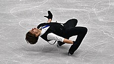 eský krasobrusla Georgii Reshtenko pedvádí volnou jízdu na olympijské...