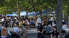 V areálu Budvaru pibude pivovarská zahrada, nad ní bude visutá lávka vedoucí...