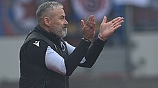 Ostravský trenér Pavel Hapal bhem utkání proti Spart.