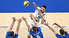 Útok Bulhar proti echm v semifinále mistrovství svta.