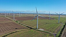 Celkový pohled na vtrnou farmu Hagshaw Hill ve Skotsku. V roce 2023 byla...