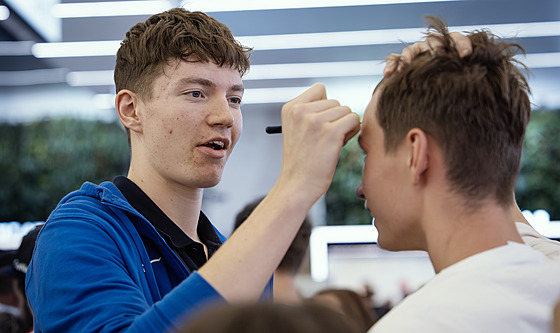 eské volejbalisty po návratu z mistrovství svta, kde skonili tvrtí, vítaly...