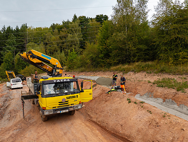 Češi mají přístup k moři, žertoval polský premiér. Otevřel poslední úsek dálnice