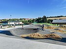 Pumptrackovou drhu s vlnami a klopenmi zatkami u vyuvaj dti a mlad i...
