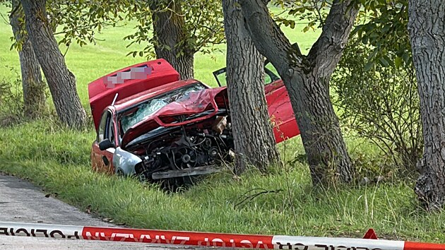 Dopravn nehodu u Berouna nepeila ena, kter la po silnici. (30. z 2025)