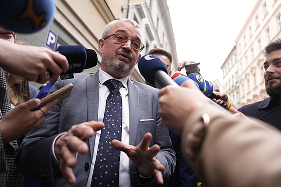 Marek Benda dorazil do volebního tábu SPOLU do hotelu Grand Majestic Plaza v...