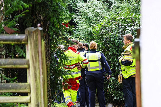 Policie a záchranné sluby zasahují v Herdecke poté, co tam neznámý útoník...