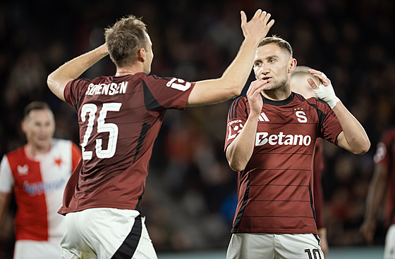 Sparané Asger Sörensen a Jan Kuchta litují nepromnné ance v derby proti...