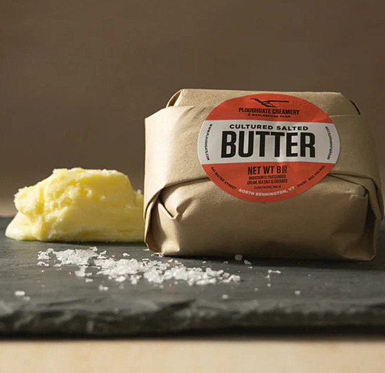 227 gram másla od výrobce Ploughgate Creamery stojí 15 dolar. (3. íjna 2025)