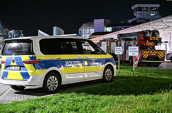 Na letiti v Mnichov muselo být kvli nonímu peletu dron zrueno nebo...