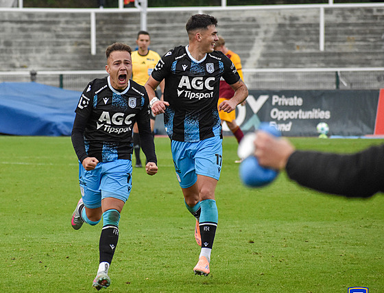 Matyá Kozák po svém gólu na Dukle nechal prchod emocím.