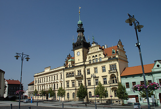 Námstí Starosty Pavla v Kladn s budovou magistrátu.