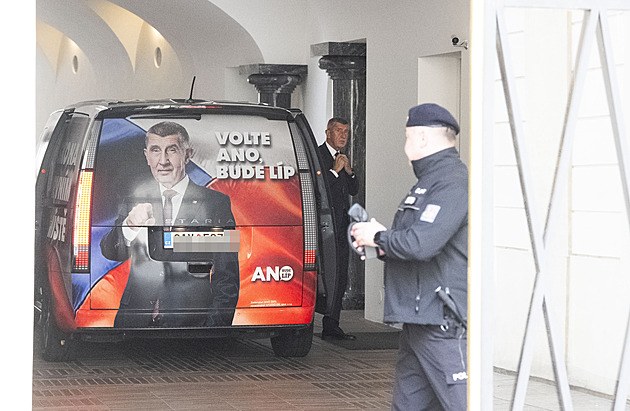 Rizika nové vlády: Okamura smrdí, Turek žvaní. A Babiš se vzdal svého snu