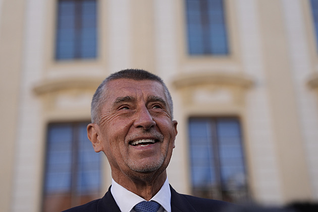 Pavel řekl, kdy svolá Sněmovnu. Babiš mu ukázal, jak vyřeší střet zájmů