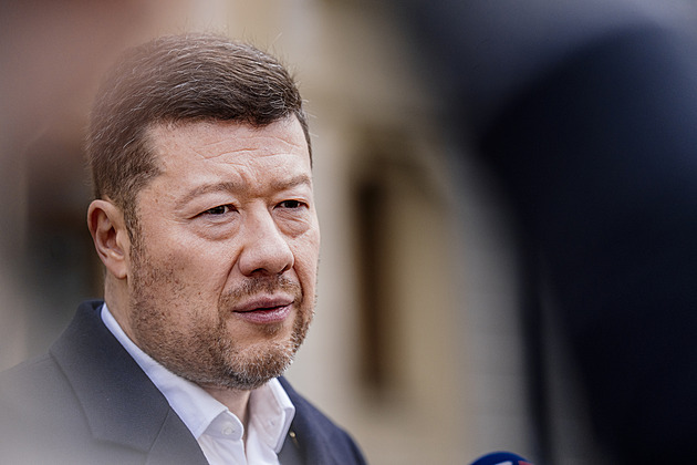 Dostane SPD místo vnitra obranu? Babišovi vadí Okamurův výrok