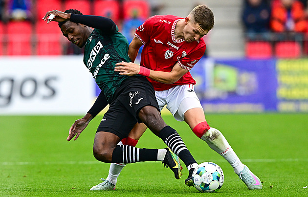 ONLINE: Karviná - Pardubice, hosté bojují o prostřední skupinu