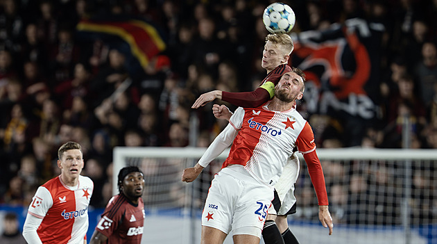 Sparta - Slavia 1:1, fotbalové derby bez vítěze. Hosté vedli, pak se v deseti ubránili