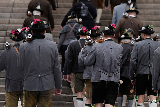Kolik si vydělá číšník na Oktoberfestu. Nelidská dřina rozhodně není pro každého