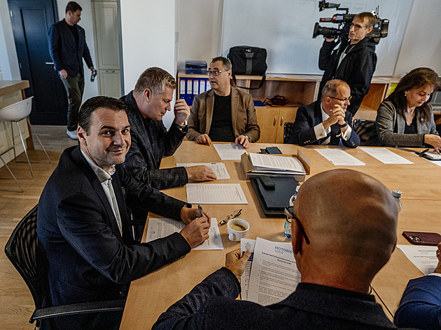 Turek byl kvůli screenům na policii už po eurovolbách. Nic závadného nenašli, tvrdí