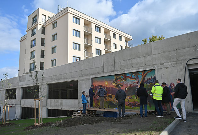 U nových byt v liberecké ásti Frantikov vznikl venkovní fantasy obraz. Je...