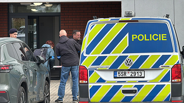 Obětí vraždy v Kolíně je dítě, potvrdila policie. Podezřelá není schopna vypovídat