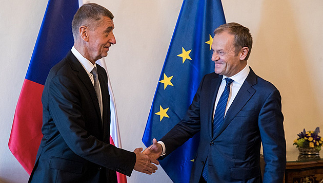 Senioři vpřed? Sedmdesátník Babiš se řadí mezi lídry, jako je Trump, Putin, Si, Módí či Merz