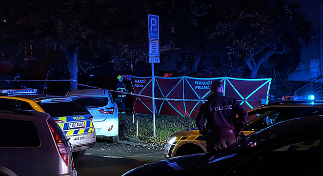 V Praze napadli muže. Byl to policista v civilu, jednoho útočníka zastřelil
