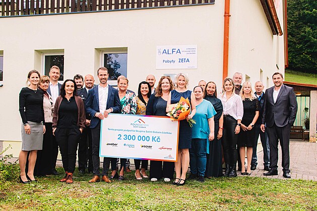 Saint-Gobain podpo�il otev�en� terapeutick�ho centra