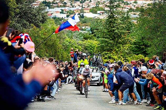 Tadej Pogaar v slo niku na mistrovstv Evropy.