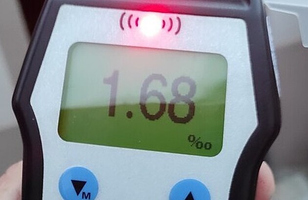 Opilá kolaka nadýchala 1,68 promile alkoholu.