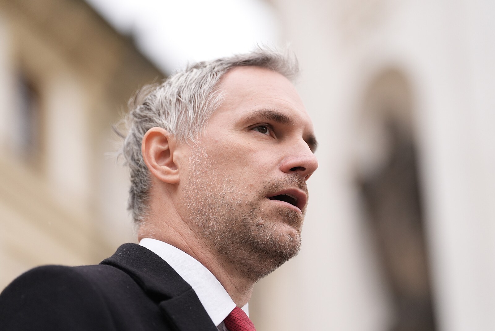 Myslel jsem, že jde o přeplatek za elektřinu, hájil Hřib neoprávněné odměny