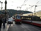 V centru Prahy u Národního divadla dolo k nehod dvou tramvají.