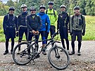 Skupina hasi, kter jela ve volnu spolen na cyklovlet, byla v Olomouci...