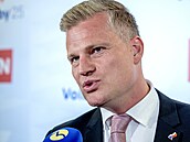 estný prezident Motorist sob Filip Turek ped zaátkem pedvolební debaty na...