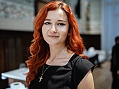 Katerina Demetrashvili ve volebním �tábu Pirát�. (4. �íjna 2025)