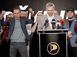 Tisková konference Pirátské strany po volbách do Snmovny. (4. íjna 2025)