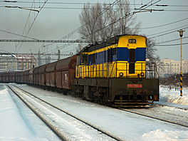 Vlak s výsypnými vozy