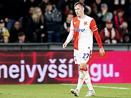 Vylouený slávistický obránce Tomá Vlek odchází do aten v derby proti Spart.