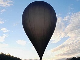 Pa�eráci cigaret z B�loruska do Polska �ím dál víc vyu�ívají i balony. (29....