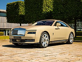 Automobilka Rolls-Royce v zá�í fini�ovala model Spectre �Bailey�, který je...