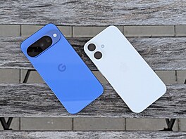 Apple iPhone 17 a Google Pixel 10