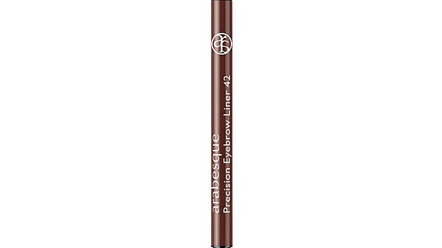 Arabesque Precision Eyebrow Liner: vododoln tuka se ttekem pro precizn tvarovan obo, tak konturuje a zahuuje, cena 398 K