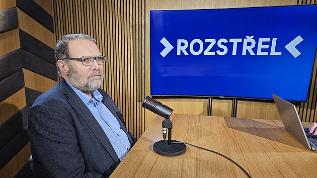 Hostem poadu Rozstel je Martin Zvina, komenttor serveru Lidovky.cz.